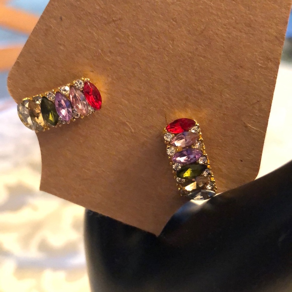 MULTI COLOR GEMS PIERCED EARRINGS